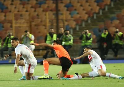 الزمالك يسقط في فخ التعادل أمام فاركو بالدوري المصري