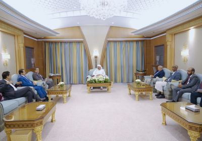 الزُبيدي يطالب قيادات "الإصلاح" بالارتقاء لمسؤوليات المرحلة