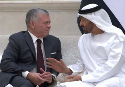 بعد العملية الجراحية.. ولي عهد أبوظبي يطمئن على صحة ملك الأردن