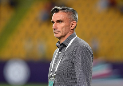 كاريترون يعلن تلقيه عرضًا لتدريب منتخب مصر