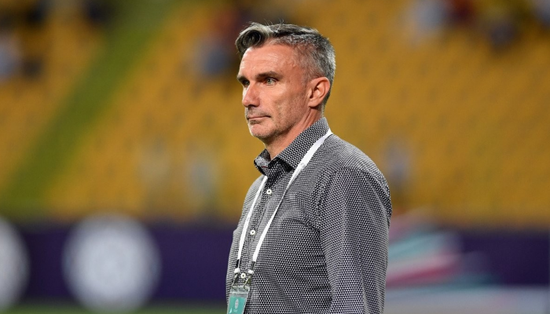 كاريترون يعلن تلقيه عرضًا لتدريب منتخب مصر