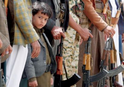صحيفة: المليشيا تستقطب أيتام صنعاء لجبهاتها