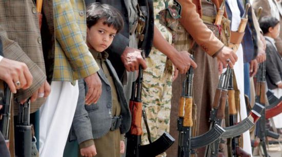 صحيفة: المليشيا تستقطب أيتام صنعاء لجبهاتها