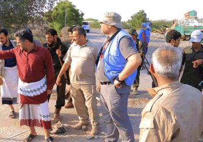 "أونمها" تشهد إزالة الألغام بـ 3 مواقع في الحديدة