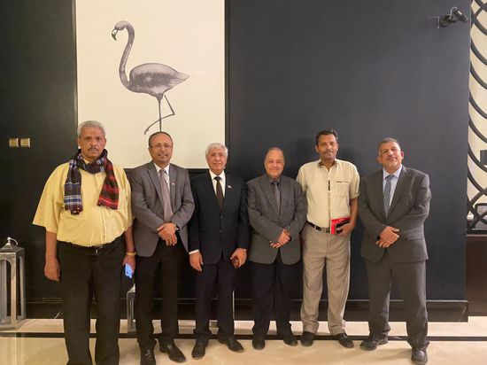 فريق الحوار الوطني الجنوبي يلتقي محافظي أبين ولحج