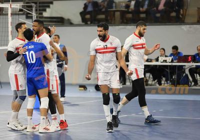 طائرة الزمالك تتوج بلقب الدوري