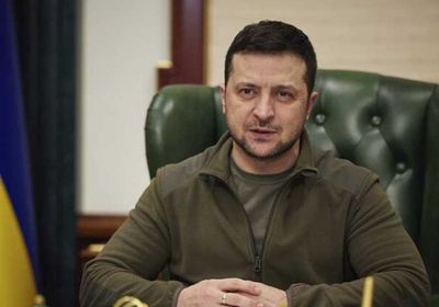 زيلينسكي يكشف عن خيارين لإنقاذ أوكرانيا