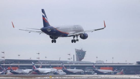 روسيا تمدد حظر الرحلات إلى 11 مطارًا بالبلاد