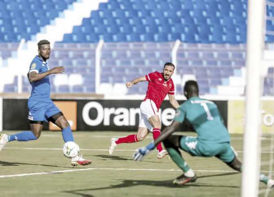 الأهلى يكشف مصير على معلول من مباراة الرجاء