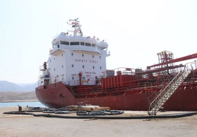 السعودية تضخ 5400 طن ديزل إلى المهرة