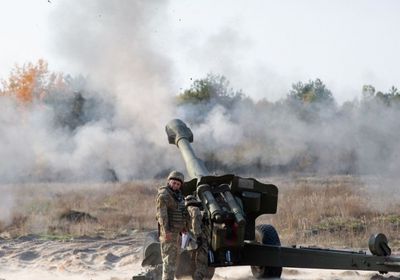 القوات الأوكرانية تقصف قرية قرب حدود روسيا