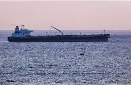 منع طاقم سفينة النفط التي غرقت بتونس من السفر