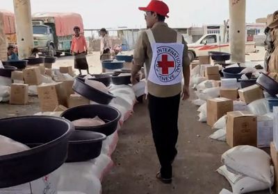 الصليب الأحمر يستعرض أنشطته الإغاثية بالحديدة خلال مارس