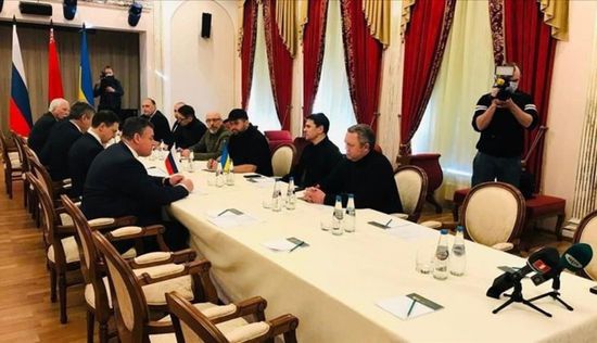 أوكرانيا تقترح إجراء مفاوضات مع روسيا في ماريوبول