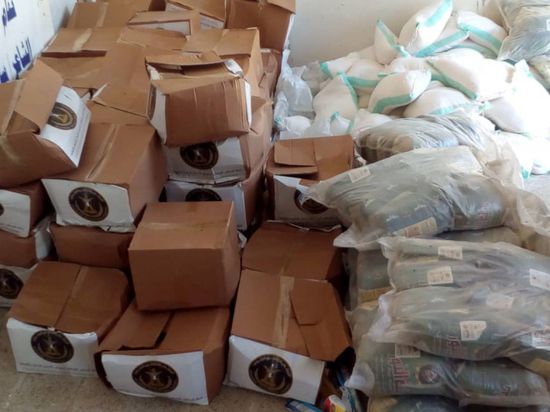 "الانتقالي" يواصل إمداد أسر الشهداء في أبين بسلال غذائية