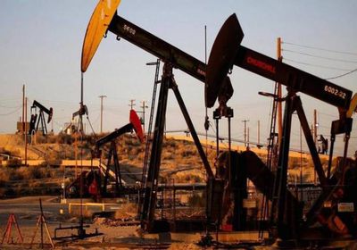 منصات التنقيب عن النفط بأمريكا ترتفع لـ549 منصة