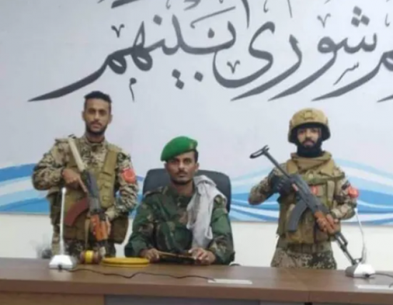 عناصر مسلحة وشعار مزيف.. حملة إخوانية مشبوهة ضد عدن (فيديوجراف)