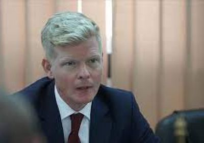 المبعوث الأممي يطالب بإيجاد حل لاستئناف رحلات مطار صنعاء