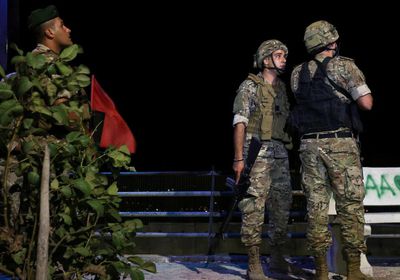 الجيش الإسرائيلي يطلق النار على أهداف بلبنان