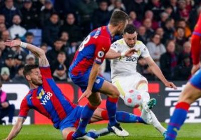 كريستال بالاس وليدز يتعادلان سلبيًا بالدوري الإنجليزي