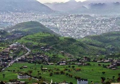 مقرب من الحوثيين يهدد ناشطا بالقتل في إب