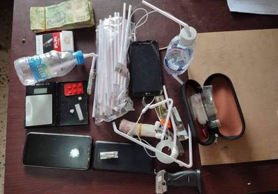 الإيقاع بعصابتين لإتجار المخدرات في المكلا