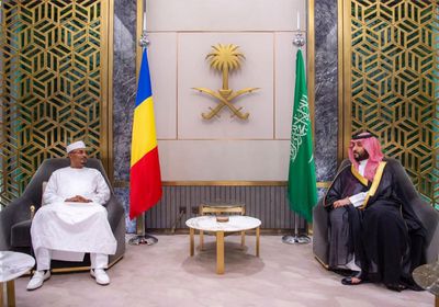 ولي العهد السعودي يلتقي رئيس المجلس العسكري الانتقالي بتشاد