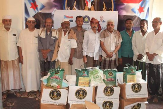 تدشين توزيع مساعدات "الانتقالي" لذوي الشهداء بسيئون