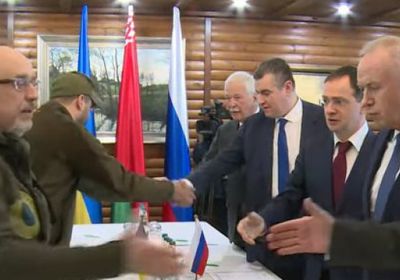 روسيا: المحادثات مع أوكرانيا تشمل رفع العقوبات عن موسكو