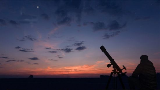 "الإثنين" أول أيام عيد الفطر بالإمارات والكويت والبحرين