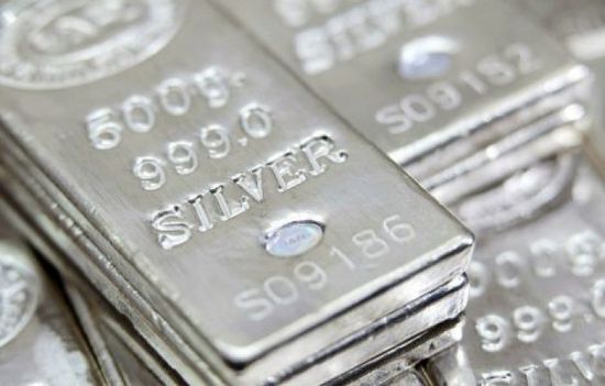 الفضة تفقد 4 دراهم في تداولات الإمارات