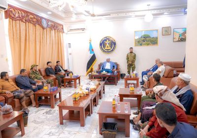 لليوم الثاني.. الزُبيدي يستقبل المهنئين بالعيد ويدعو للتلاحم الجنوبي