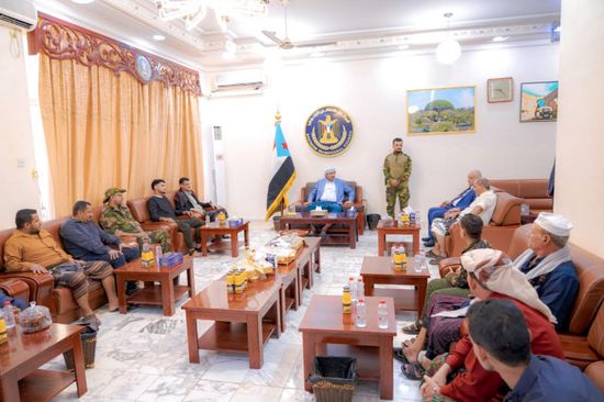 لليوم الثاني.. الزُبيدي يستقبل المهنئين بالعيد ويدعو للتلاحم الجنوبي