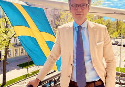 السويد تعلن إعادة فتح سفارتها في كييف