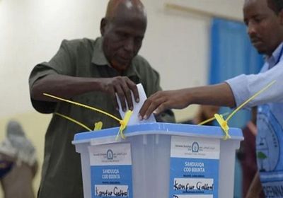 الصومال يعلن عقد انتخابات رئاسية في 15 مايو الجاري