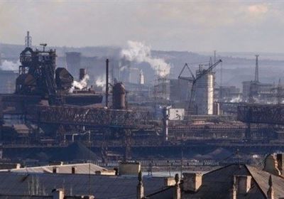 إجلاء كل النساء والأطفال من مصنع آزوفستال