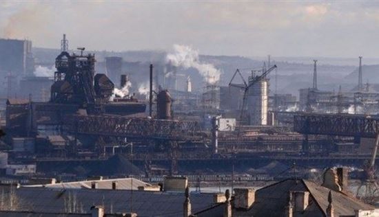 إجلاء كل النساء والأطفال من مصنع آزوفستال