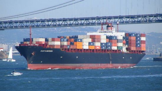 إندونيسيا تحتجر ناقلة تحمل زيت نخيل