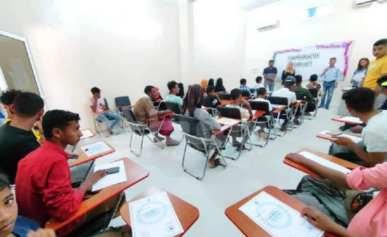 "سقطرى للتدريب" يكرم دفعة جديدة من خريجيه