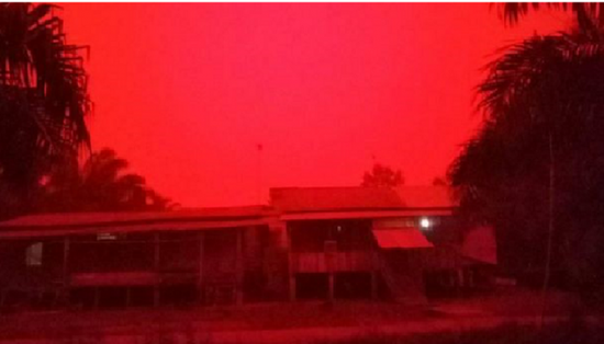 السماء تتحول إلى اللون الأحمر في مدينة تشوشان الصينية ورعب بين الأهالي