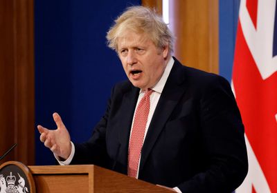 مناقشة التعاون الثنائي بين بريطانيا وإيرلندا