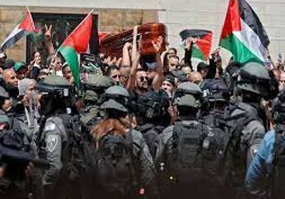 غوتيريش يبدى استياءه من تعامل الشرطة الإسرائيلية مع جنازة "أبو عاقلة"