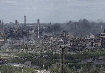 القوات الروسية تواصل قصف مصنع "آزوفستال"