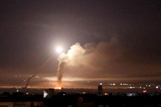 22 صاروخًا إسرائيليًا تستهدف مواقع سورية