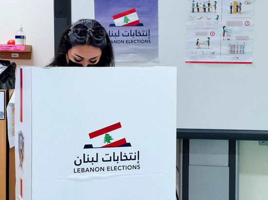 اليوم.. المواطنون اللبنانيون يدلون بأصواتهم بالانتخابات البرلمانية