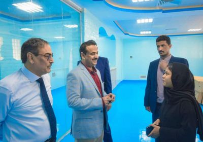 إنجاز تجهيزات مستشفى شبوة.. والعولقي يثمن الدعم الإماراتي