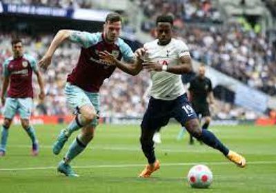 نتيجة مباراة توتنهام وبيرنلي في الدوري الإنجليزي