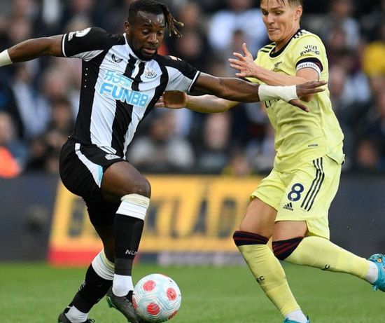 أرسنال يسقط في فخ الهزيمة أمام نيوكاسل