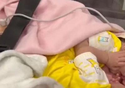 وصول التوأم السيامي مودة ورحمة إلى الرياض