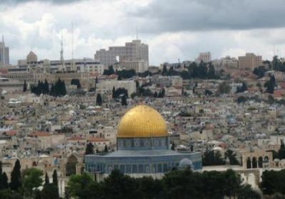فلسطين: قرار السماح لليهود بالصلاة بالأقصى حرب دينية